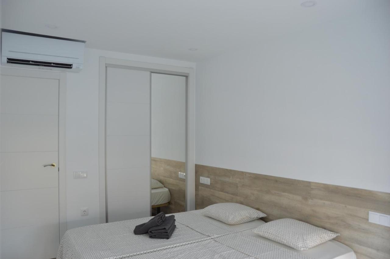 El Pato Primera Linea Benidorm Exteriör bild